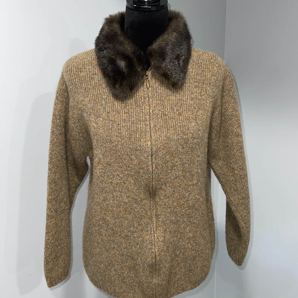 Vintage 1990s Venezia Jeans 100 % wool zipped cardigan with faux fur collar